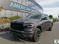 Photo dodge ram 1500 crew limited night edition 2022