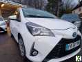 Photo toyota yaris 1.5 VVT-I HYBRID BUSINESS