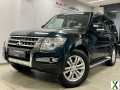 Photo mitsubishi pajero 3.2 DI-D 4x4/ 7 Places/ Full Options/