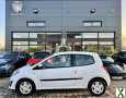 Photo renault twingo 1.2i LEV 16V 75CH 115G ECO2 TREND