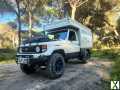 Photo toyota land cruiser Hzj 75 cellule globe camper off road 4x4