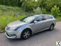 Photo toyota avensis Avensis SW 124 D-4D FAP SkyView