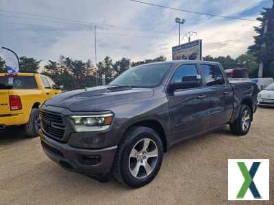 Photo dodge ram SPORT PACK CREW-CAB V8 HEMI 395 CV