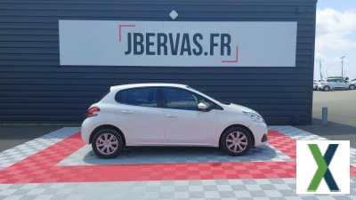 Photo peugeot 208 SOCIETE BLUEHDI 100 PREMIUM PK + GPS