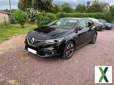 Photo renault megane Mégane IV Berline TCe 165 Energy EDC Intens