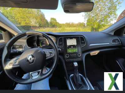 Photo renault megane Mégane IV Estate Blue dCi 115 Business Intens