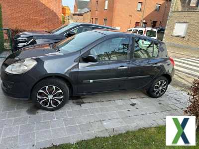 Photo renault clio 1.4 16V 100 Pack Authentique