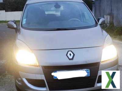 Photo renault scenic III dCi 105 eco2 Privilège