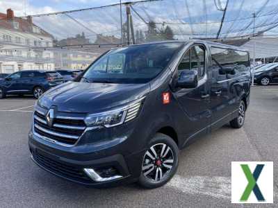 Photo renault trafic 36 583 HT L2H1 COMBI 2.0 Blue dCi 150 RED EDITION