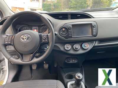 Photo toyota yaris 70 VVT-i Ultimate