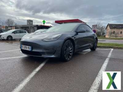 Photo tesla model 3 Performance Dual Motor AWD