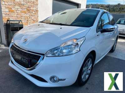 Photo peugeot 208 1.2 VTI 82 Style 5P