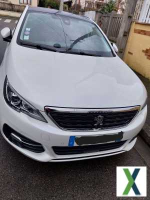 Photo peugeot 308 SW PureTech 130ch S