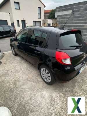 Photo renault clio III dCi 90 eco2 Dynamique TomTom