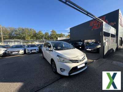 Photo toyota verso 124 D-4D 7pl SkyView