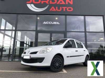 Photo renault clio III 1.5 dCi 85ch Expression 5p