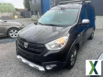 Photo dacia dokker Stepway 1.6i//gps//camera / FRAIS CARROSSERIE