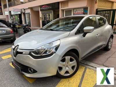 Photo renault clio IV 0.9l TCe 90 CV Zen Bvm5 Bioéthanol