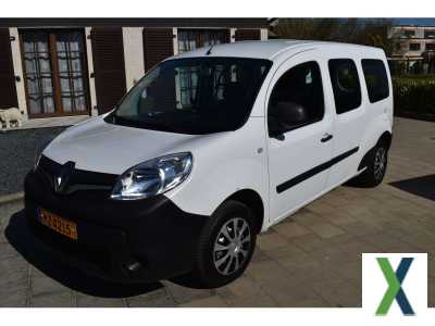 Photo renault kangoo 1,5 Blue Dci 95 Maxi 6 vitesses