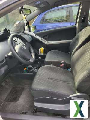 Photo toyota yaris Yaris 1.0 - 69 VVT-i Luna