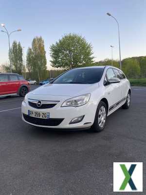 Photo opel astra Sports Tourer 1.7 CDTI 110 ch FAP Cosmo
